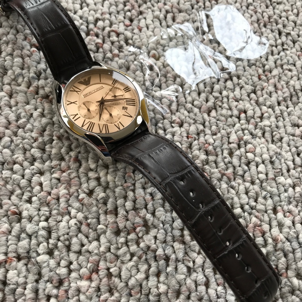 Emporio Armani Men's Brown Leather Dress Watch - Picture 3 of 8